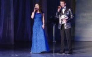 Одна звезда хорошо, а две - лучше.