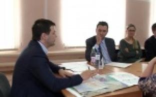 Выделение земельных участков, газоснабжение и водоснабжение.