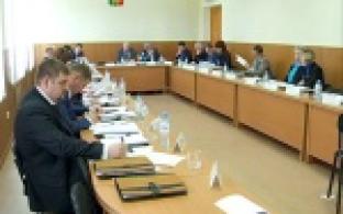 Энергоэффективность, патриотическое воспитание и устав муниципалитета.