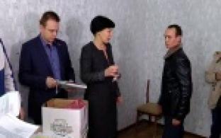 Дети-сироты отмечают сегодня новоселье