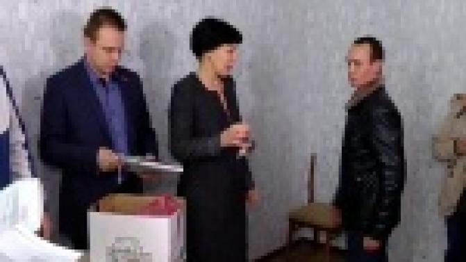 Дети-сироты отмечают сегодня новоселье