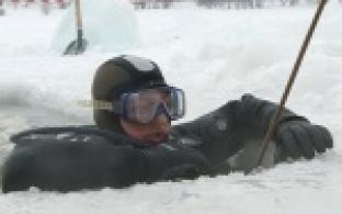 Сообщение о порыве трубопровода на дне Нижнего пруда поступило сегодня в городскую службу спасения.