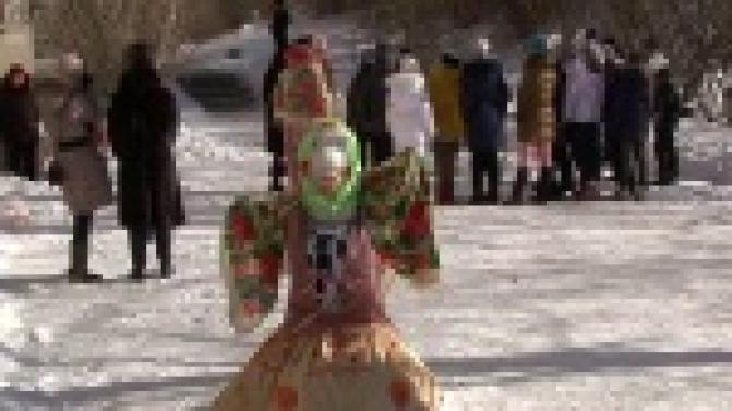 В Первоуральске продолжаются масленичные гуляния.