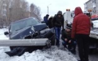 В результате ДТП проспект Космонавтов чуть не остался без света!