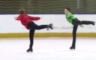 Нешуточные страсти кипят на ледовой арене