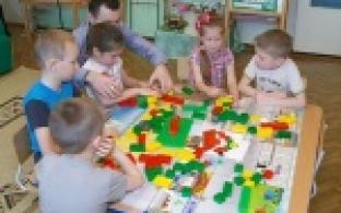 В первоуральске полным ходом идет реализация губернаторской программы "Уральская инженерная школа".