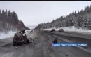 Смертельное ДТП на трассе Пермь-Екатеринбург унесло жизни двух молодых людей.