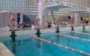 Дворец водных видов спорта принимал областные соревнования по плаванию.