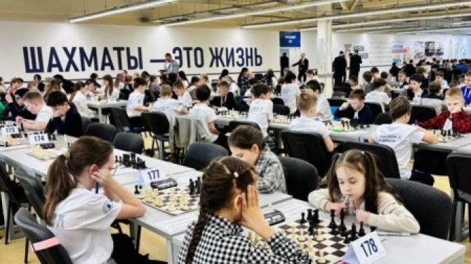 В Свердловской области стартовал один из самых масштабных детских этапов Кубка России по шахматам, посвящённый 65-летию полёта Юрия Гагарина в космос