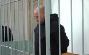 Водителю, насмерть сбившему школьницу в Новоуткинске, продлили арест