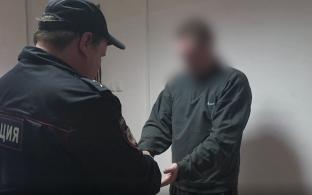 Предполагаемого курьера, обманувшего пожилую пару почти на 7,5 миллиона рублей, заключили под стражу на два месяца