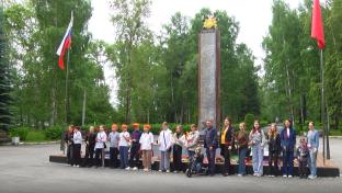 Исторические места Свердловской области в День России посетили сотни волонтёров