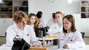Абитуриенты подали 7 тыс. заявлений в колледжи и техникумы Свердловской области