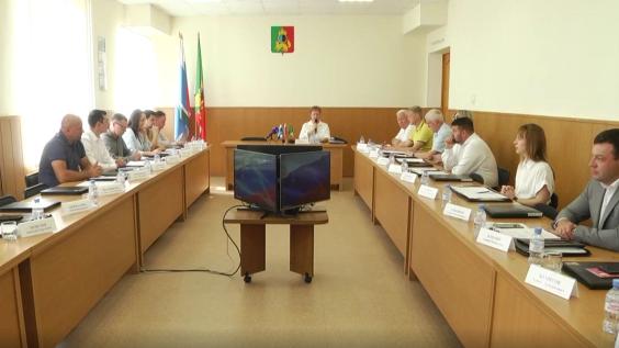 Вопрос о прекращении полномочий действующего главы Первоуральска рассмотрели сегодня депутаты городской Думы