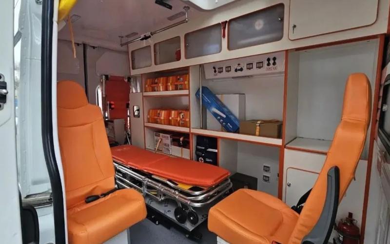 Правительство России направило в Свердловскую область 15 новых автомобилей скорой помощи