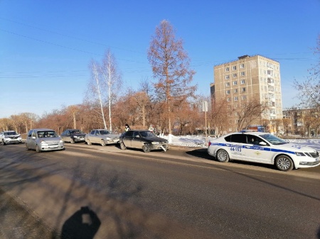 Два водителя и один ребёнок пострадали в ДТП на проспекте Ильича