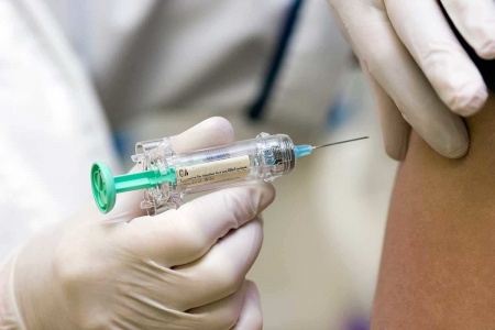 Детская поликлиника приглашает девочек на бесплатную вакцинацию против ВПЧ